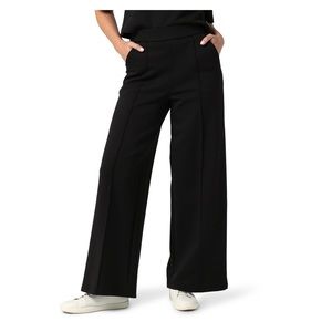 Lee Women’s Wide Leg Slouch Pant. 🤍
